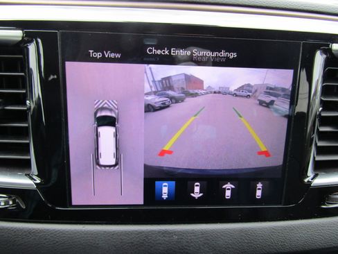 Used 2019 Chrysler Pacifica Touring-L Plus w/ Advanced Safetytec Group image 29