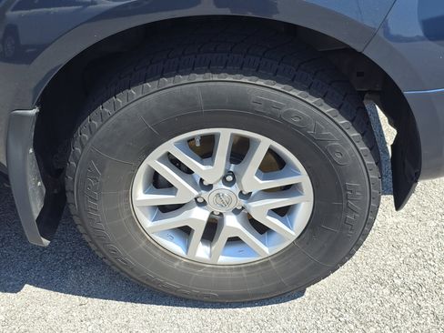 Used 2016 Nissan Frontier SV image 9