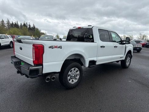 Used 2023 Ford F350 XLT AWD/4WD image 8