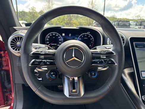 Used 2024 Mercedes-Benz SL 43 AMG image 26