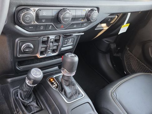 New 2026 Jeep Wrangler Unlimited Sport AWD/4WD image 19