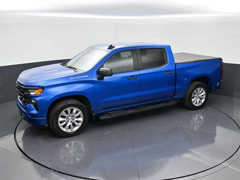 Used 2023 Chevrolet Silverado 1500 Custom RWD image 9
