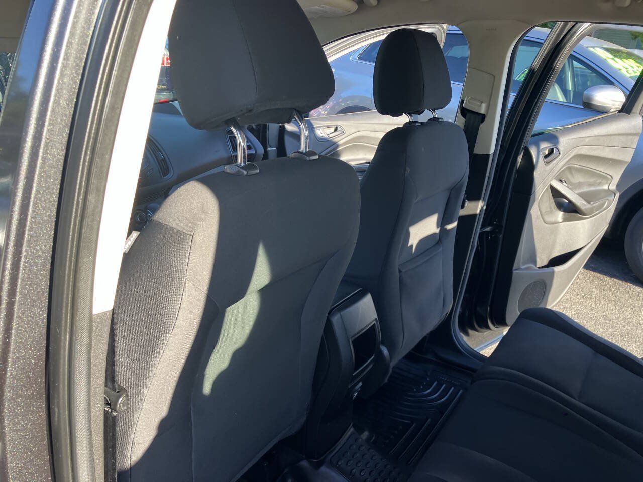 Used 2015 Ford Escape S FWD image 28