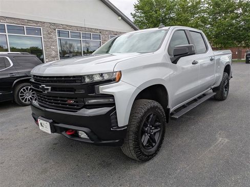 Used 2020 Chevrolet Silverado 1500 LT Trail Boss w/ Convenience Package AWD/4WD image 2