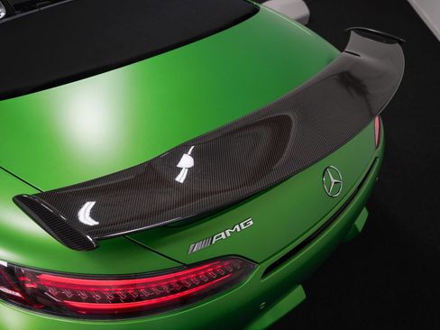 Used 2020 Mercedes-Benz AMG GT R image 23