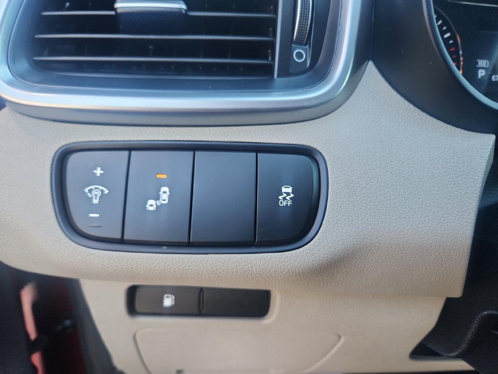 Used 2020 Kia Sorento S AWD/4WD image 23