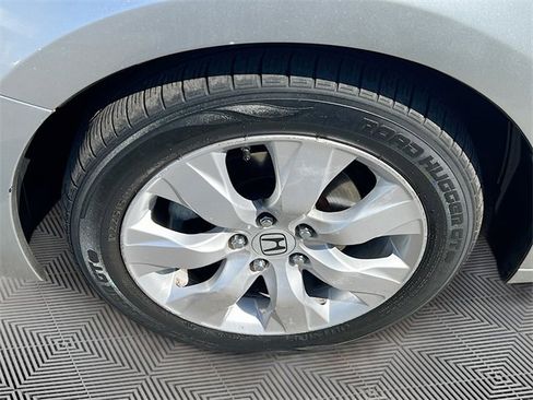 Used 2009 Honda Accord EX-L image 29