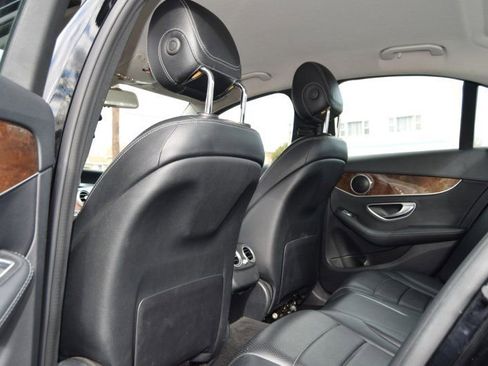 Used 2017 Mercedes-Benz C 300 4MATIC Sedan image 34