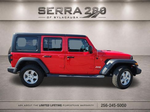 Used 2018 Jeep Wrangler Unlimited Sport S AWD/4WD image 4