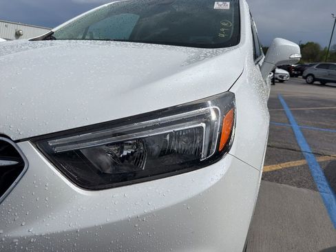 Used 2017 Buick Encore Preferred image 2