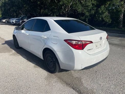 Used 2019 Toyota Corolla LE FWD image 4