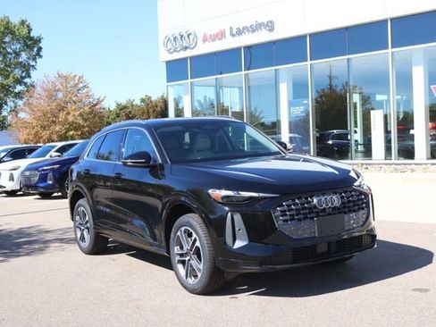 New 2025 Audi Q5 Premium image 1