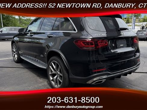 Used 2022 Mercedes-Benz GLC 300 4MATIC image 3