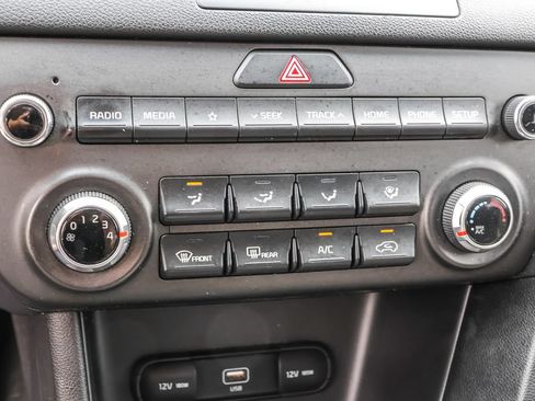 Used 2022 Kia Sportage LX AWD/4WD image 23