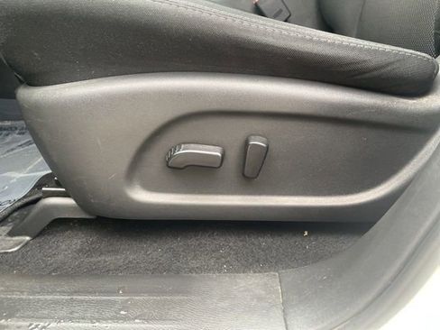 Used 2019 Nissan Pathfinder SV AWD/4WD image 20