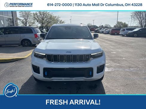 Used 2022 Jeep Grand Cherokee Overland w/ Advanced Protech Group III image 9