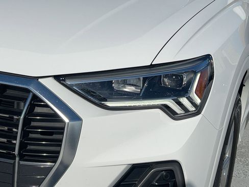 Certified 2025 Audi Q3 2.0T Premium w/ Convenience Package image 11
