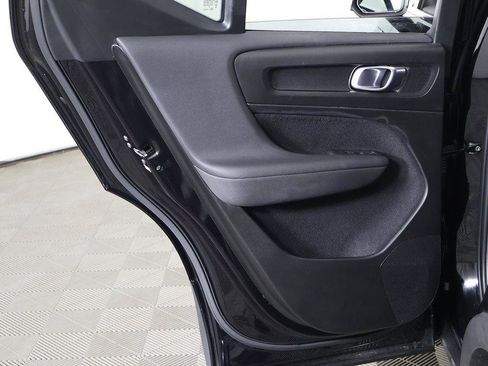 Used 2023 Volvo XC40 B5 Plus w/ Protection Package Premier image 27