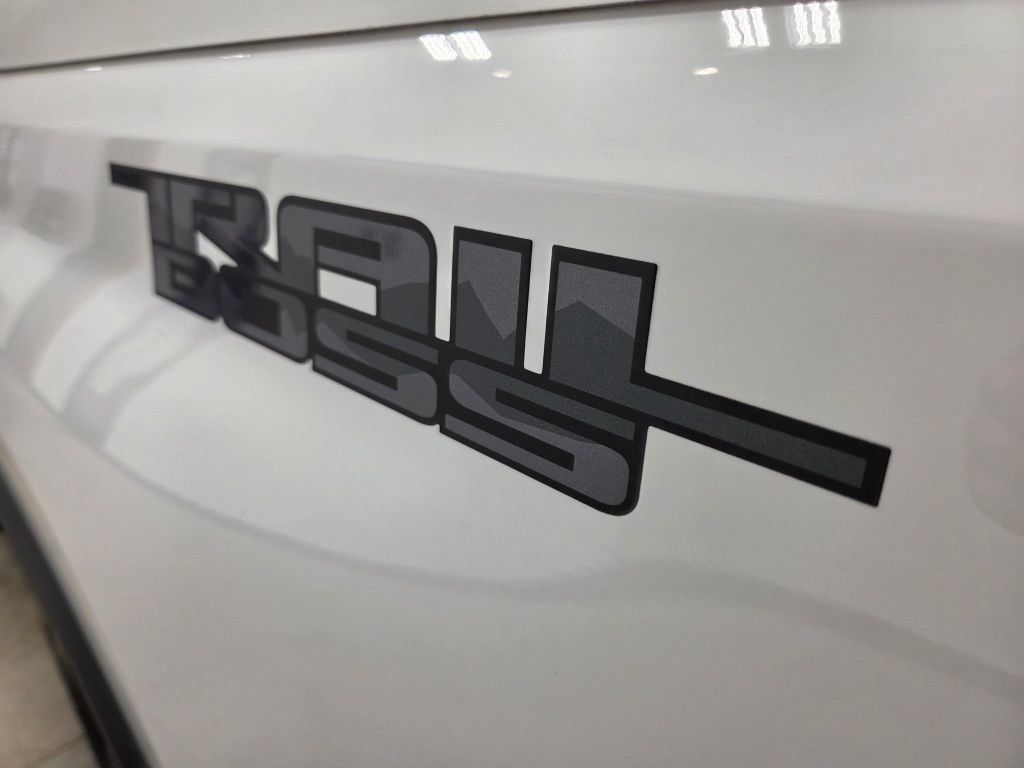 Used 2025 Chevrolet Silverado 2500 LT w/ Trail Boss Package AWD/4WD image 20