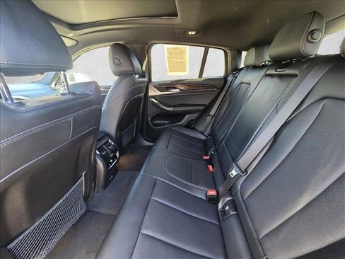 Used 2023 BMW X4 xDrive30i image 17