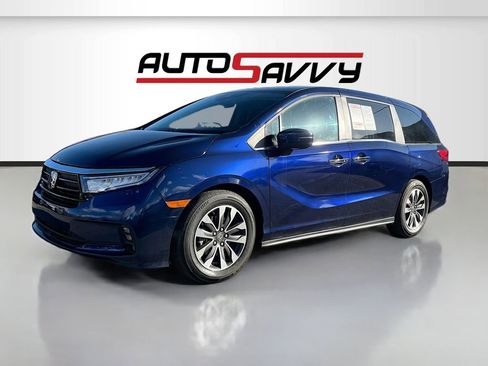 Used 2024 Honda Odyssey EX-L image 3