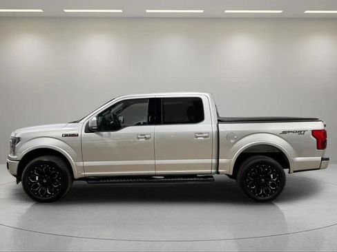 Used 2018 Ford F150 Lariat w/ Equipment Group 502A Luxury AWD/4WD image 17