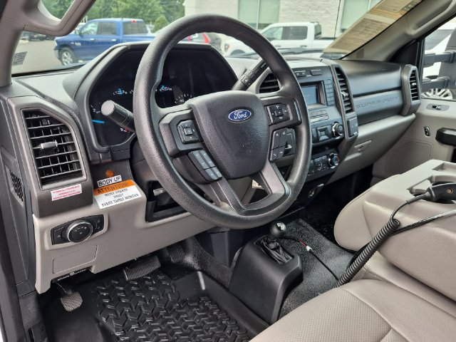 Used 2019 Ford F550 4x4 Regular Cab Super Duty image 12