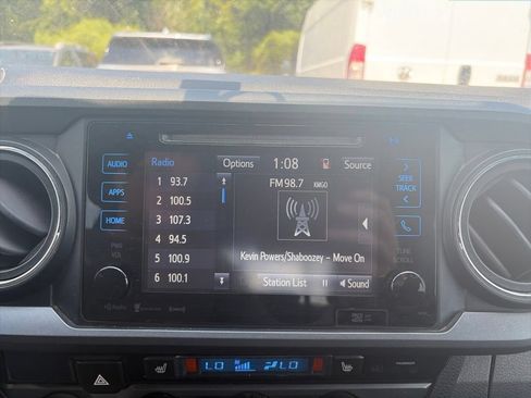 Used 2016 Toyota Tacoma 4x4 Double Cab image 21