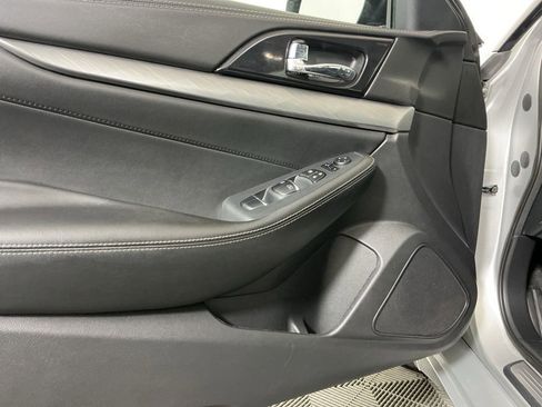 Used 2018 Nissan Maxima 3.5 SV image 19