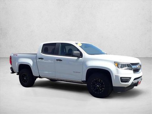 Used 2018 Chevrolet Colorado W/T w/ WT Convenience Package AWD/4WD image 15