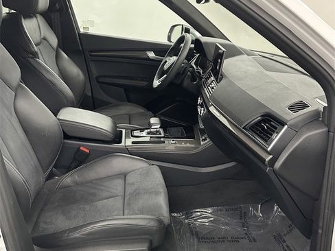 Used 2022 Audi SQ5 Premium Plus w/ Premium Plus Package image 42