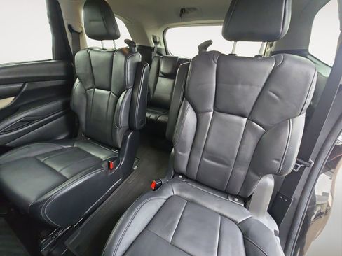 Used 2022 Subaru Ascent Limited w/ Technology Package image 13
