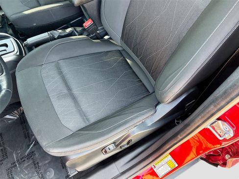 Used 2018 Ford EcoSport SE w/ SE Convenience Package image 21