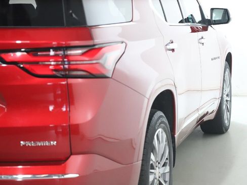 Used 2023 Chevrolet Traverse Premier w/ LPO, Floor Liner Package AWD/4WD image 46