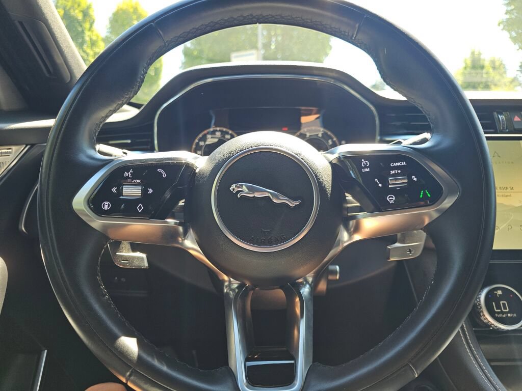 Used 2025 Jaguar F-PACE R-Dynamic S AWD/4WD image 27