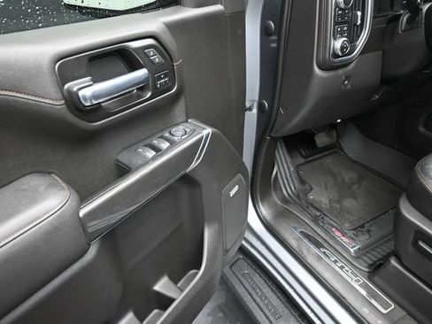 Used 2021 GMC Sierra 1500 AT4 w/ AT4 Preferred Package AWD/4WD image 8