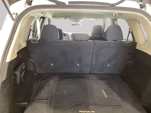 Used 2024 Nissan Rogue S AWD/4WD image 15