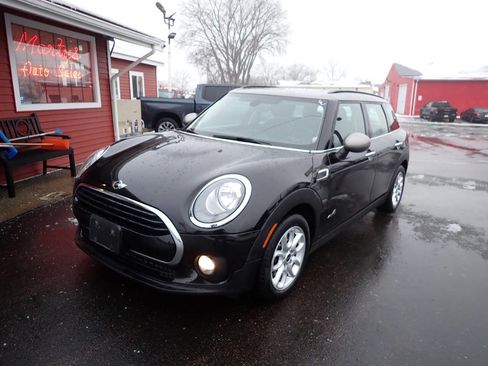 Used 2018 MINI Cooper Clubman ALL4 image 3