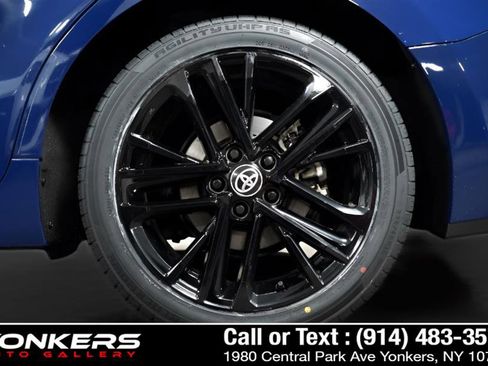 Used 2025 Toyota Camry SE image 31