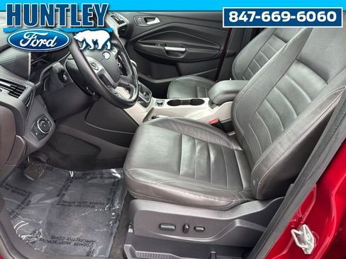 Used 2014 Ford C-MAX Energi SEL w/ Equipment Group 302A FWD image 18
