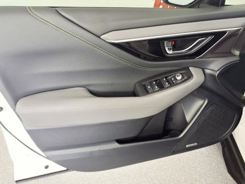 Used 2025 Subaru Outback Onyx Edition image 25