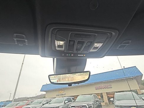 Used 2025 GMC Sierra 1500 Denali Ultimate image 16