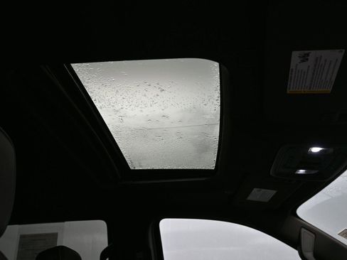 Used 2024 GMC Sierra 1500 Denali image 15