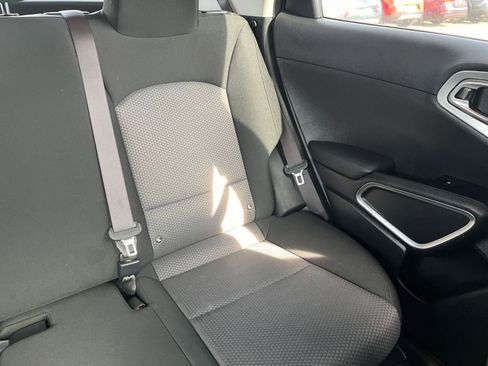 Used 2025 Kia Soul LX w/ LX Technology Package image 34