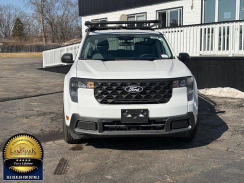 Used 2025 Ford Maverick XLT w/ Equipment Group 302A image 2