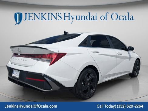 New 2026 Hyundai Elantra SEL Sport Premium FWD image 3