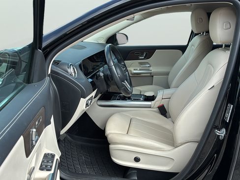 Used 2021 Mercedes-Benz GLA 250 4MATIC image 10