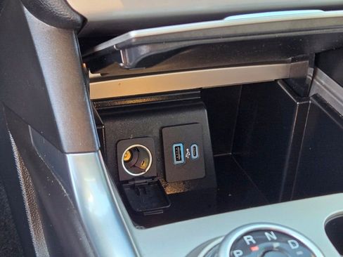 Used 2024 Ford Explorer XLT w/ Equipment Group 202A image 32