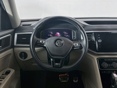 Used 2019 Volkswagen Atlas SEL R-Line AWD/4WD image 18