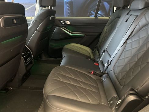 Used 2023 BMW X7 xDrive40i w/ Parking Assistance Package image 14